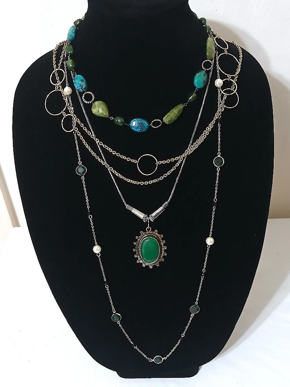 Lot 4 Fashion Necklaces Green Pendant Beaded Gold Circle Silver Tone Boho